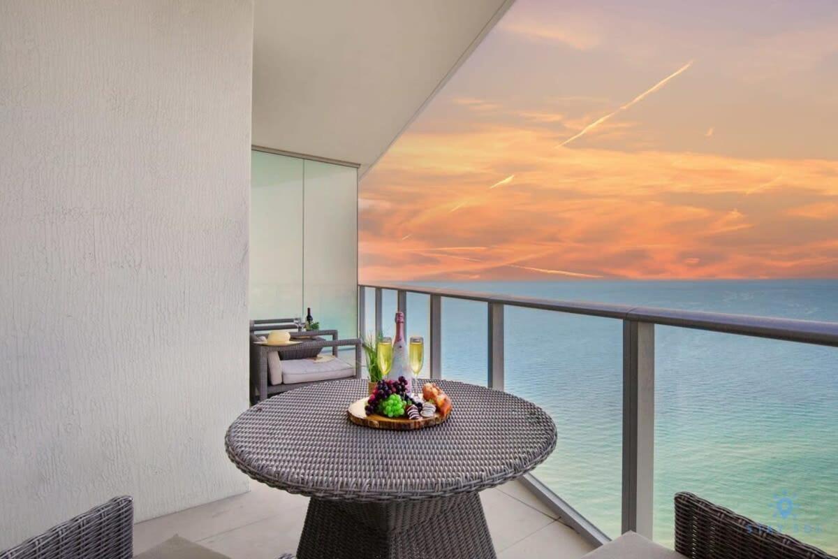 Upper Level Penthouse - Amazing Views Beach & Intracoastal Apartment Холивуд Екстериор снимка