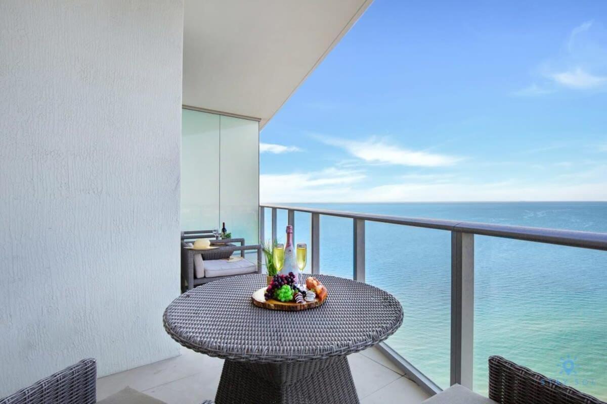 Upper Level Penthouse - Amazing Views Beach & Intracoastal Apartment Холивуд Екстериор снимка