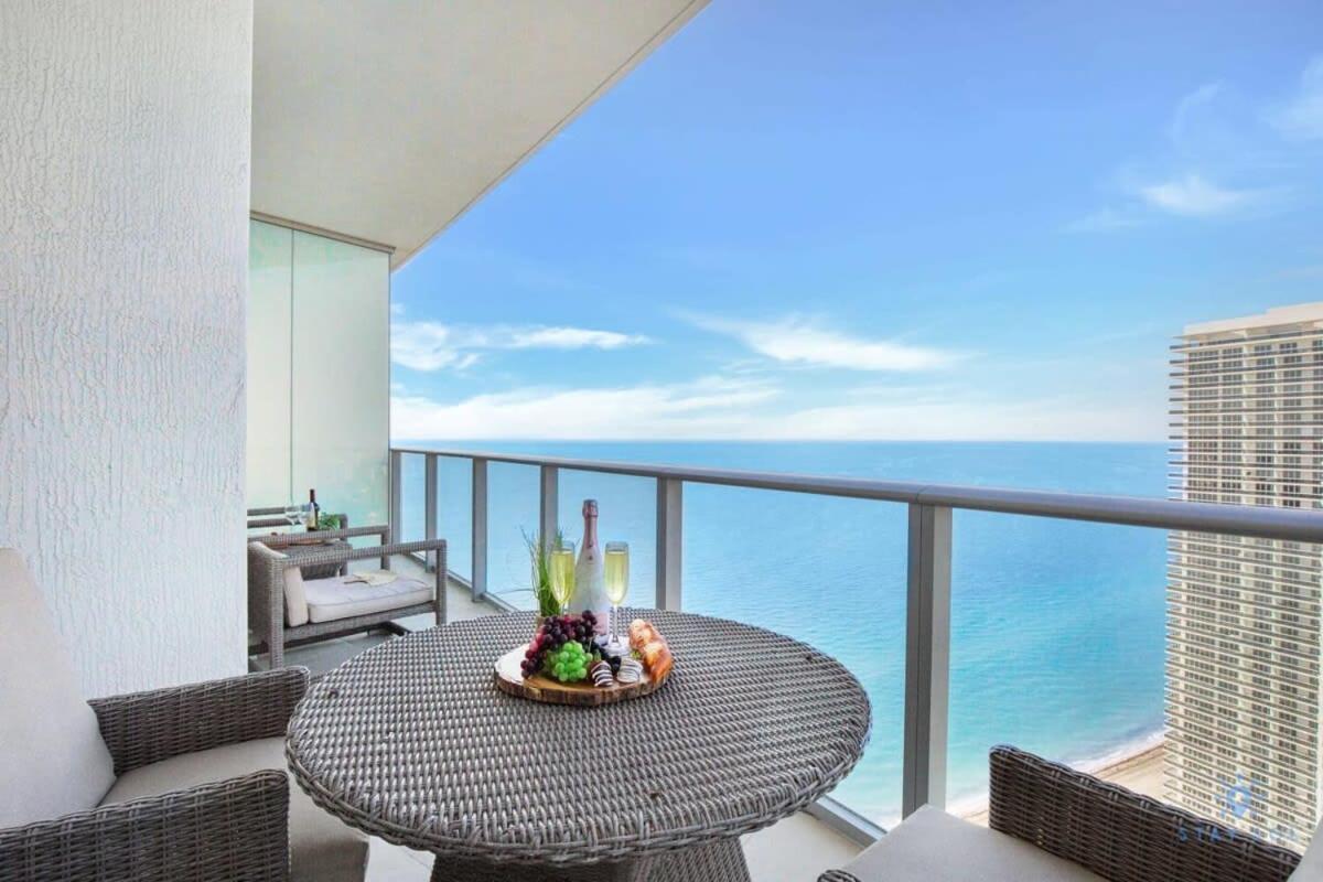 Upper Level Penthouse - Amazing Views Beach & Intracoastal Apartment Холивуд Екстериор снимка